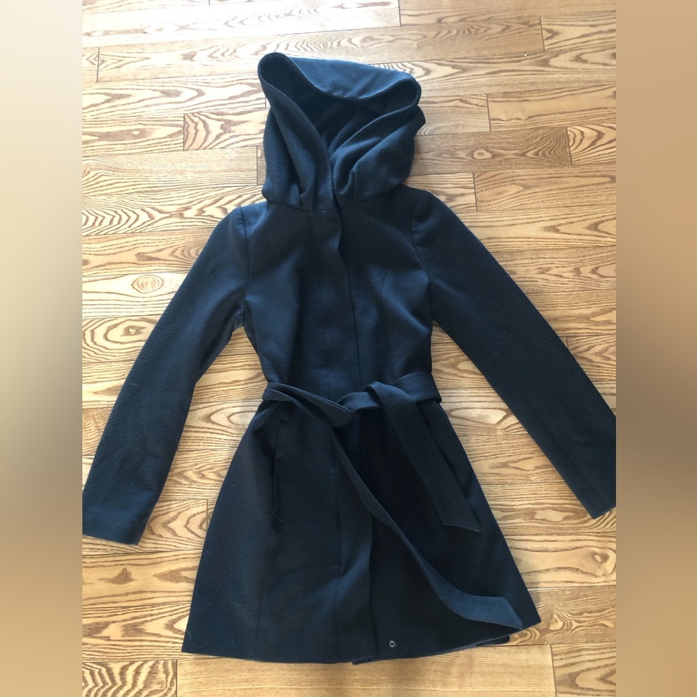 Le Château hooded black coat